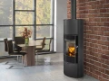 ROMOTOP LAREDO H metal Wolnostojący piec kominkowy - aranżacja